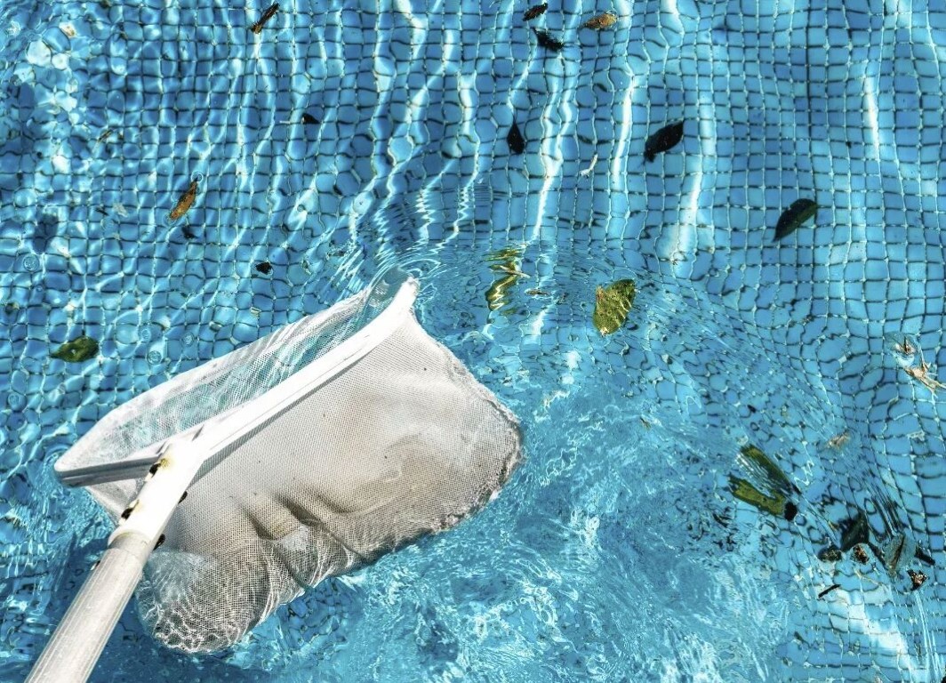 Weekly Pool Cleaning Service in Estero, FL